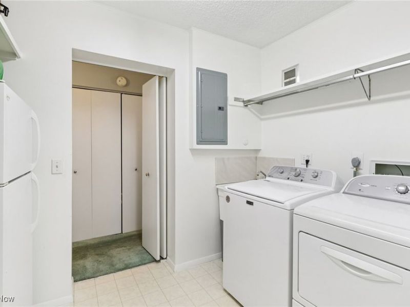 1006 Bunker Drive, Unit 204, Fairlawn, OH 44333 Photo 39