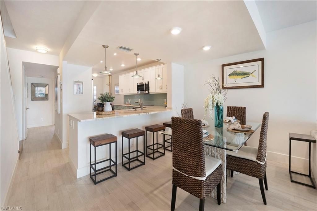 800 River Point Dr, Unit 209, Naples, FL 34102 Photo