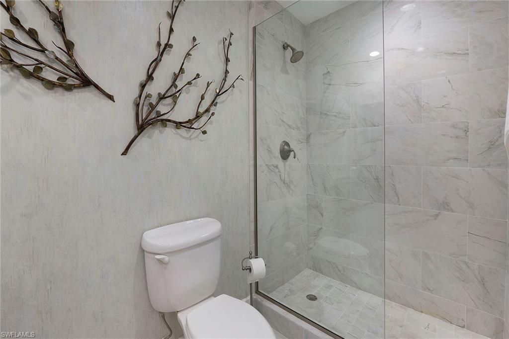 800 River Point Dr, Unit 209, Naples, FL 34102 Photo