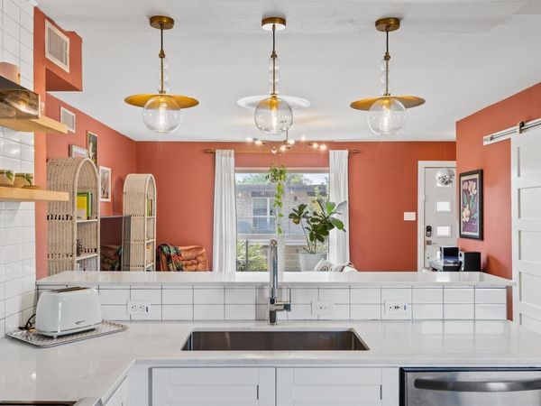 8605 Putnam DR, Unit 202, Austin, TX 78757