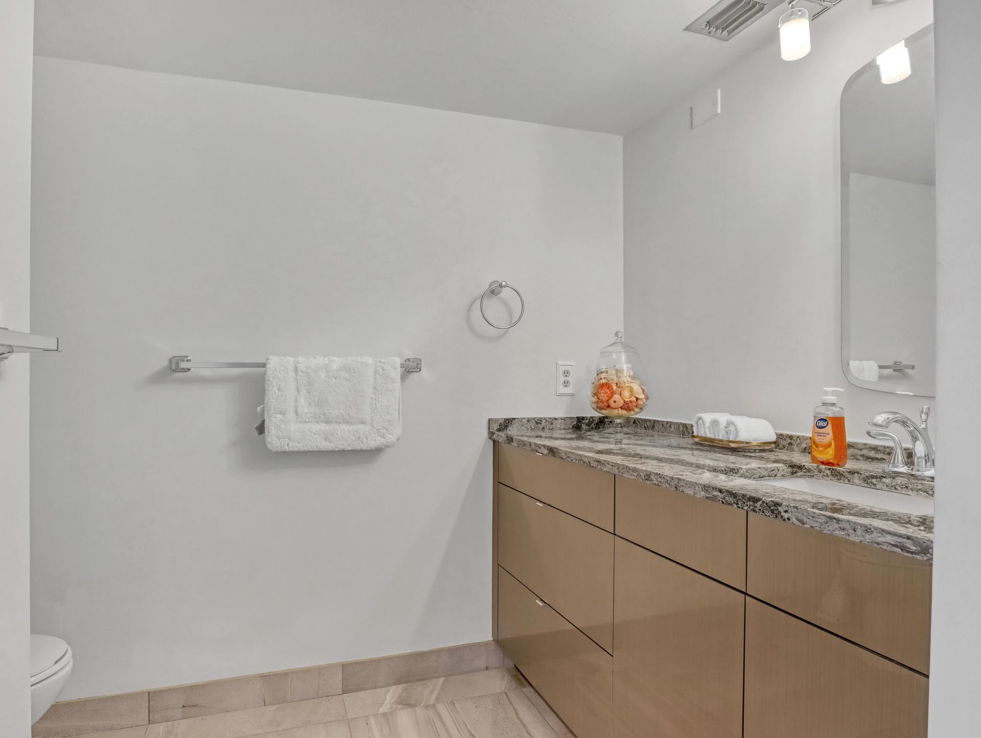 5380 N Ocean Drive, Unit 5g, Singer Island, FL 33404 Photo