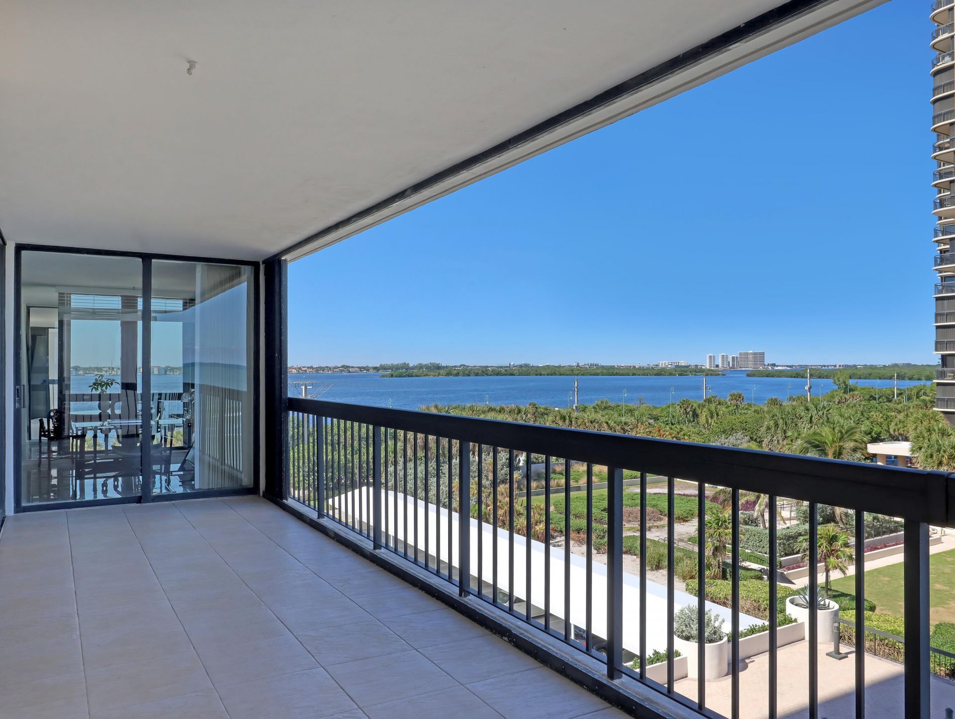 5380 N Ocean Drive, Unit 5g, Singer Island, FL 33404 Photo