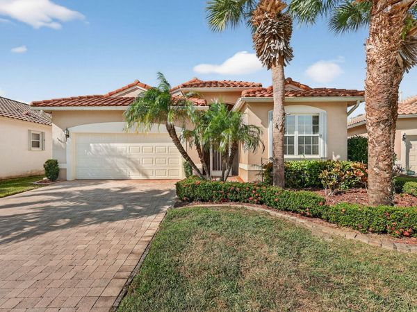 302 NW Toscane Trail, Port Saint Lucie, FL 34986
