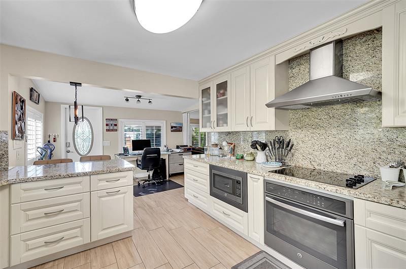 4860 SW 61st Avenue, Davie, FL 33314 Photo