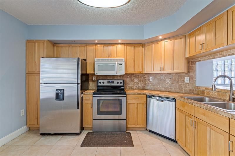 13022 SW 88 Terrace, Unit 201, Miami, FL 33186 Photo