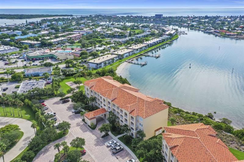 3 Harbour Isle Dr. East, Unit 302, Fort Pierce, FL 34949 Photo