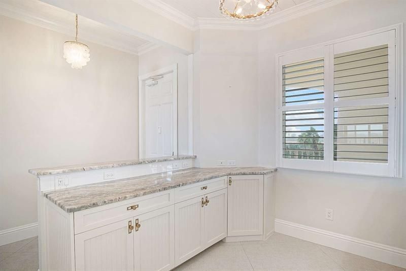 3 Harbour Isle Dr. East, Unit 302, Fort Pierce, FL 34949 Photo