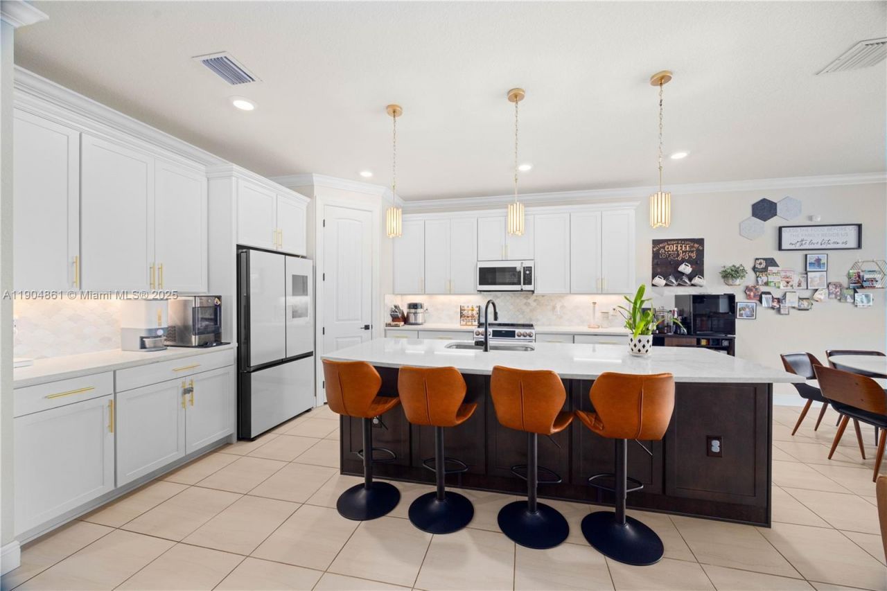 8152 NW 78th St, Tamarac, FL 33321 Photo