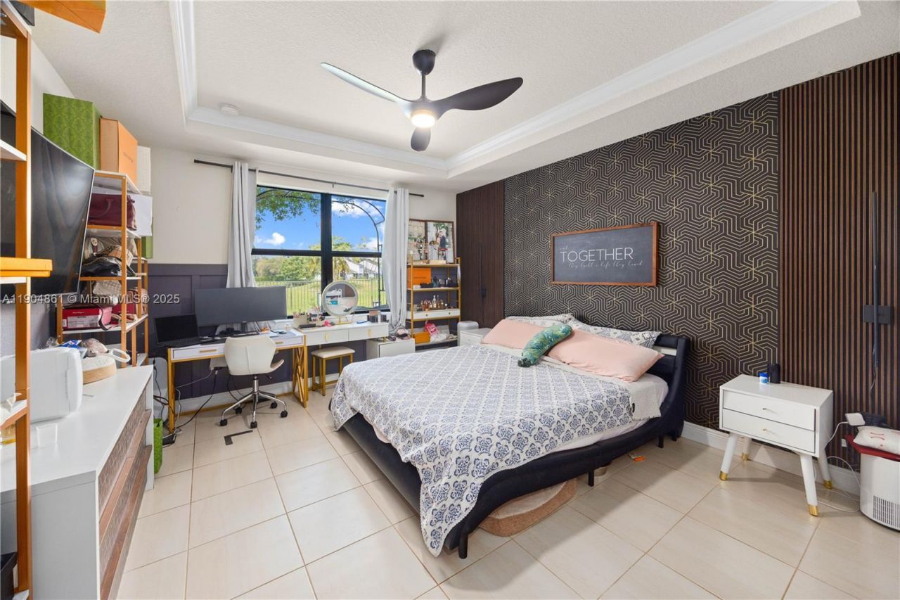 8152 NW 78th St, Tamarac, FL 33321 Photo