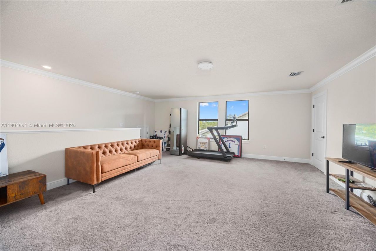 8152 NW 78th St, Tamarac, FL 33321 Photo