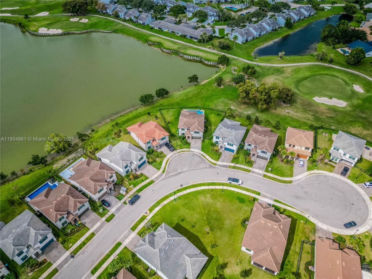 8152 NW 78th St, Tamarac, FL 33321 Photo