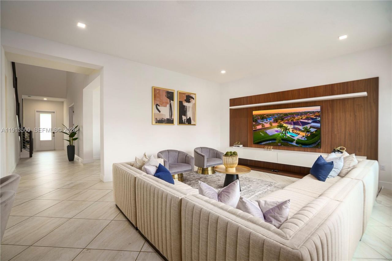 11 NW 122nd Ave, Miami, FL 33182 Photo