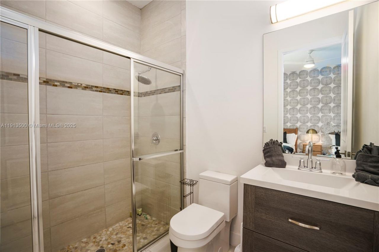 11 NW 122nd Ave, Miami, FL 33182 Photo