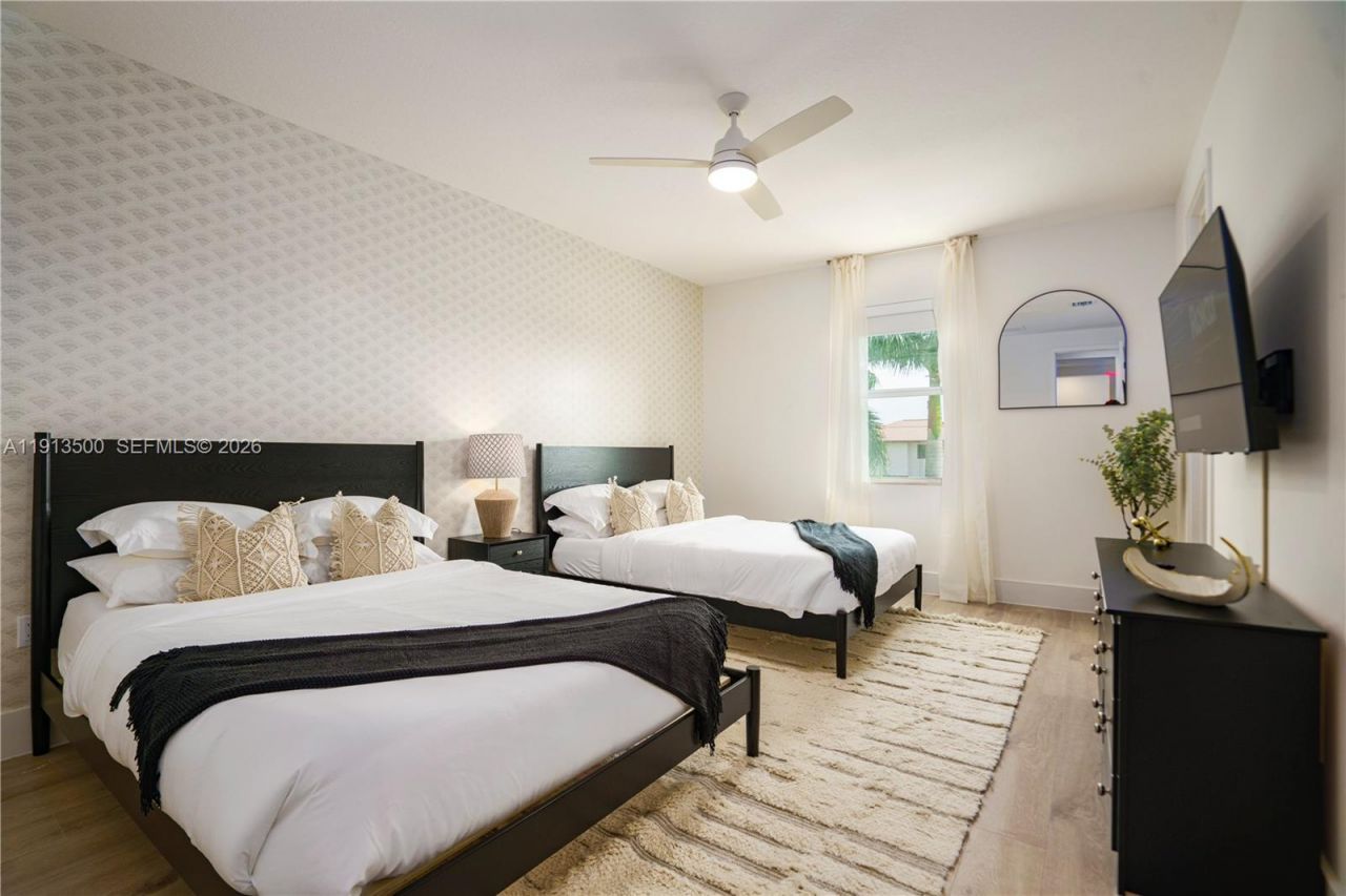 11 NW 122nd Ave, Miami, FL 33182 Photo