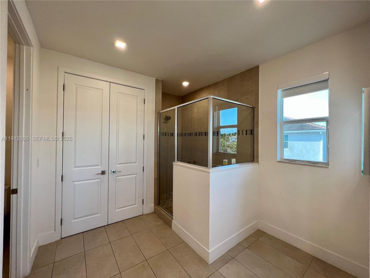 11 NW 122nd Ave, Miami, FL 33182 Photo