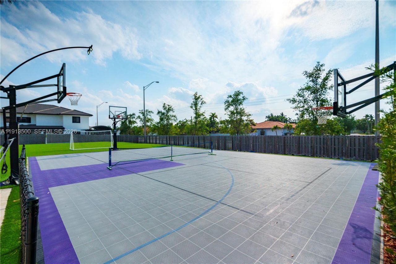 11 NW 122nd Ave, Miami, FL 33182 Photo