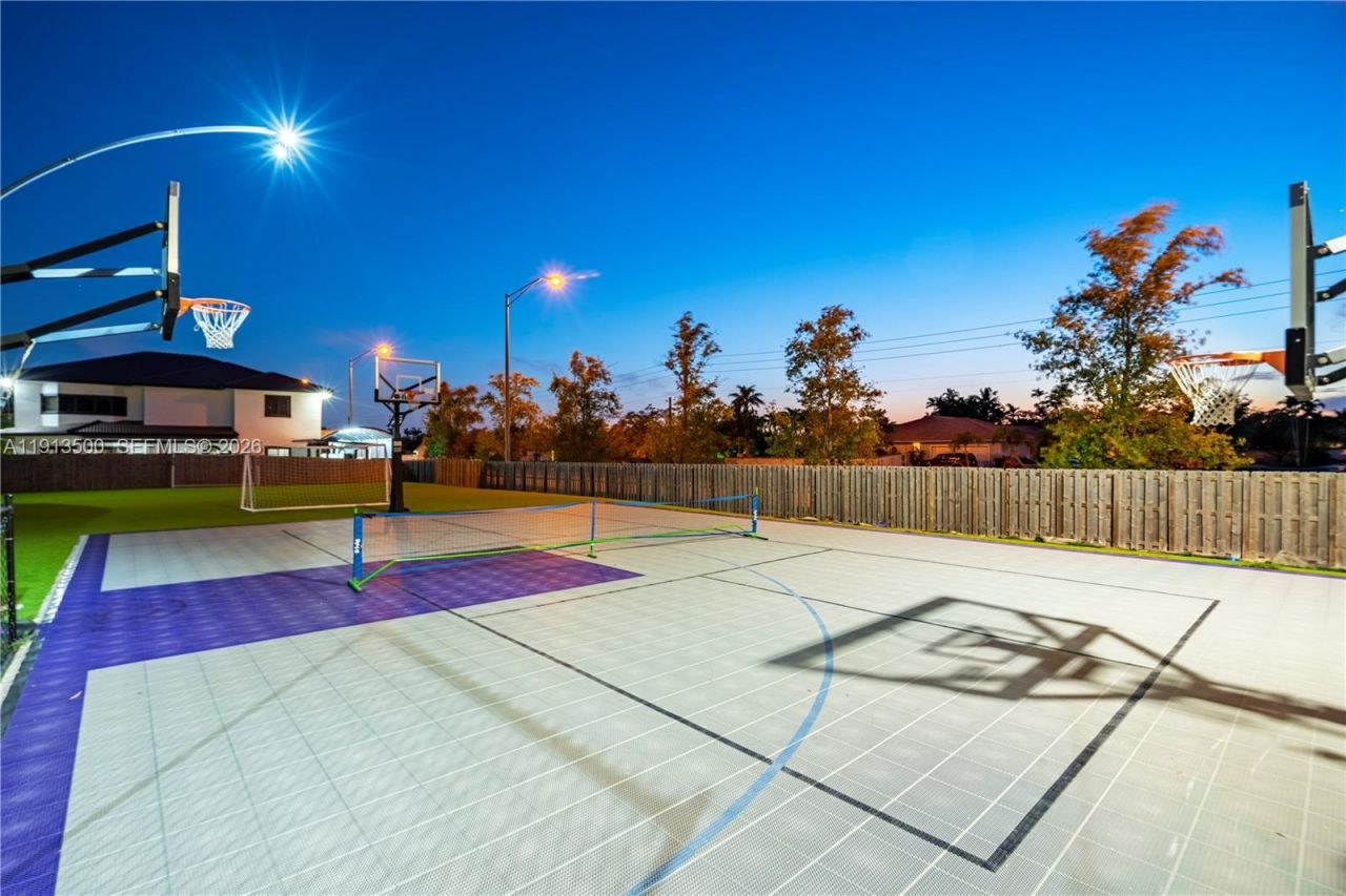 11 NW 122nd Ave, Miami, FL 33182 Photo