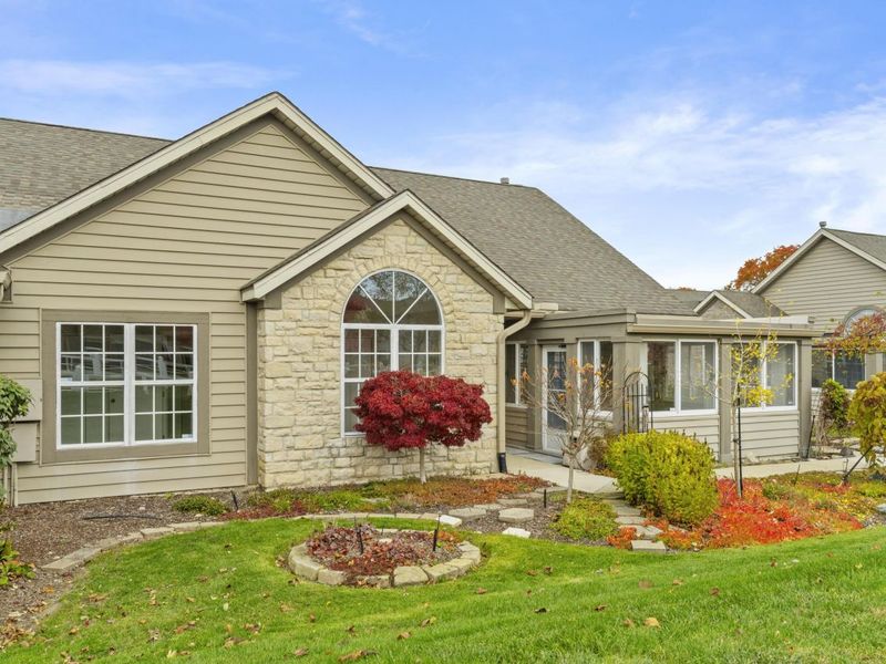 5607 Brickstone Place, Hilliard, OH 43026 Photo 1