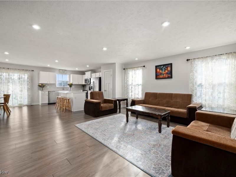 34959 Maurer Boulevard, Grafton, OH 44044 Photo 2