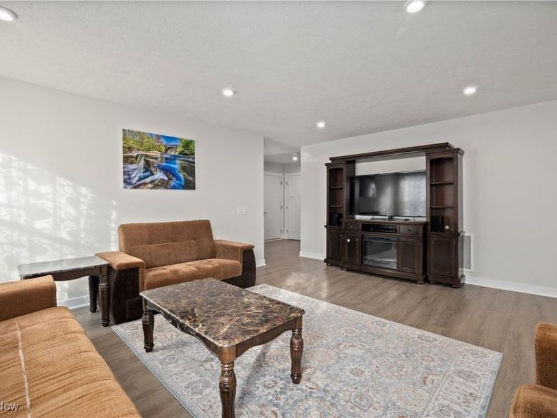 34959 Maurer Boulevard, Grafton, OH 44044 Photo 3