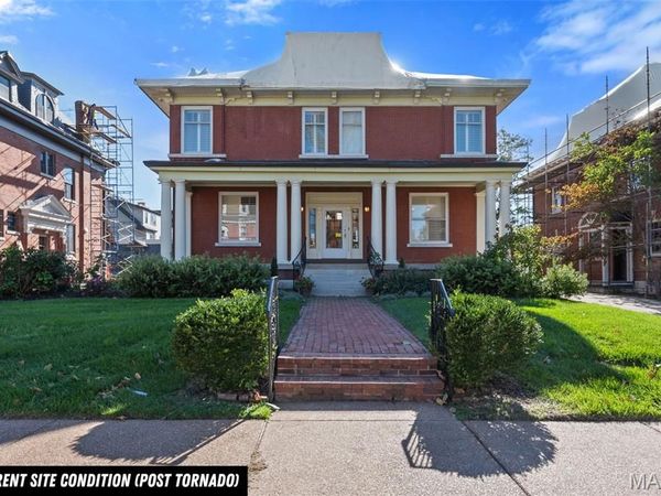 88 Waterman Place, St Louis, MO 63112