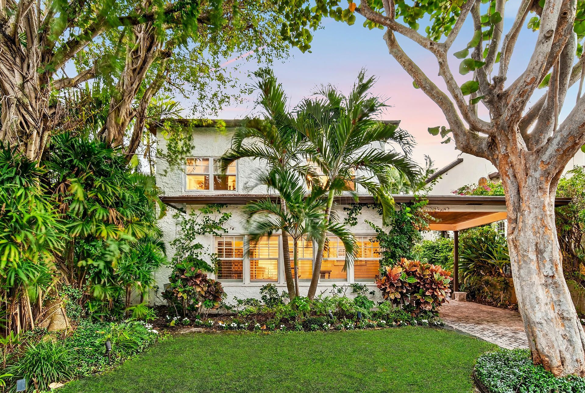 704 Claremore Drive, West Palm Beach, FL 33401 Photo