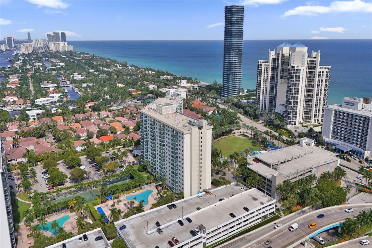 19370 Collins Ave, Unit 426, Sunny Isles Beach, FL 33160 Photo