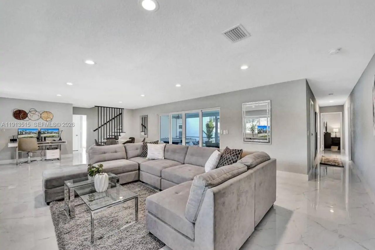 1241 Hollywood Blvd, Hollywood, FL 33019 Photo