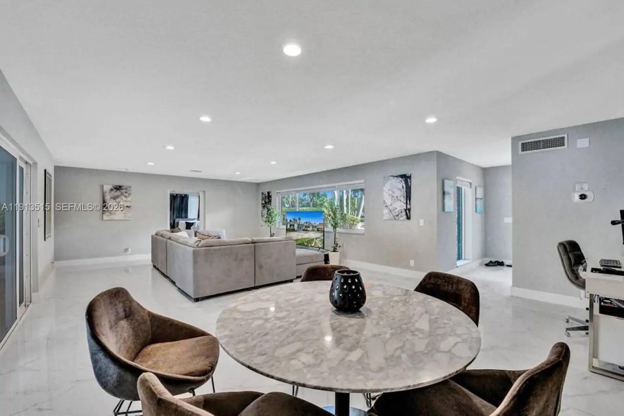 1241 Hollywood Blvd, Hollywood, FL 33019 Photo