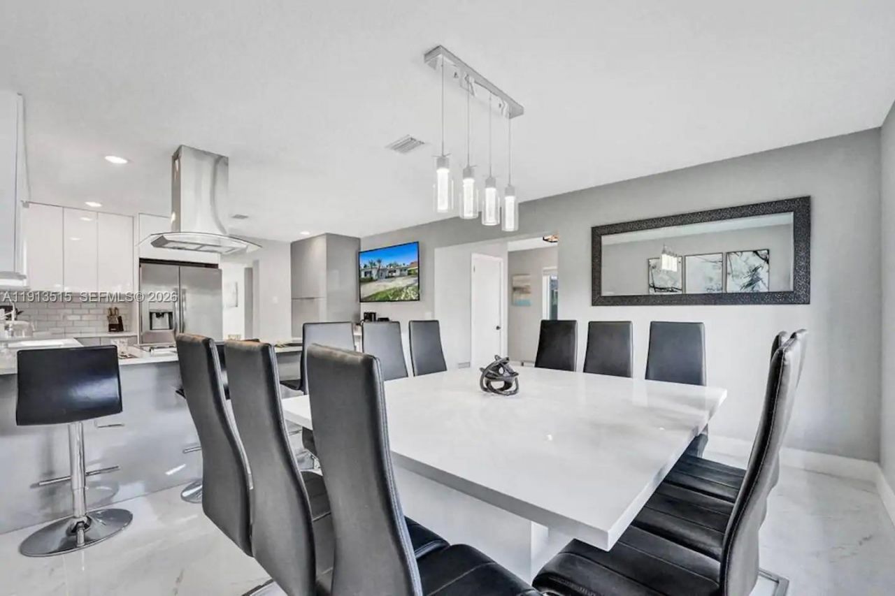 1241 Hollywood Blvd, Hollywood, FL 33019 Photo
