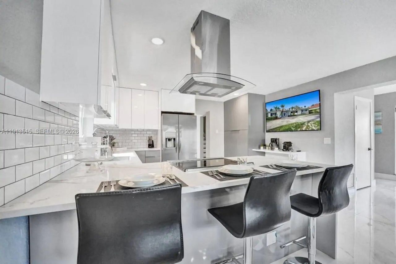 1241 Hollywood Blvd, Hollywood, FL 33019 Photo
