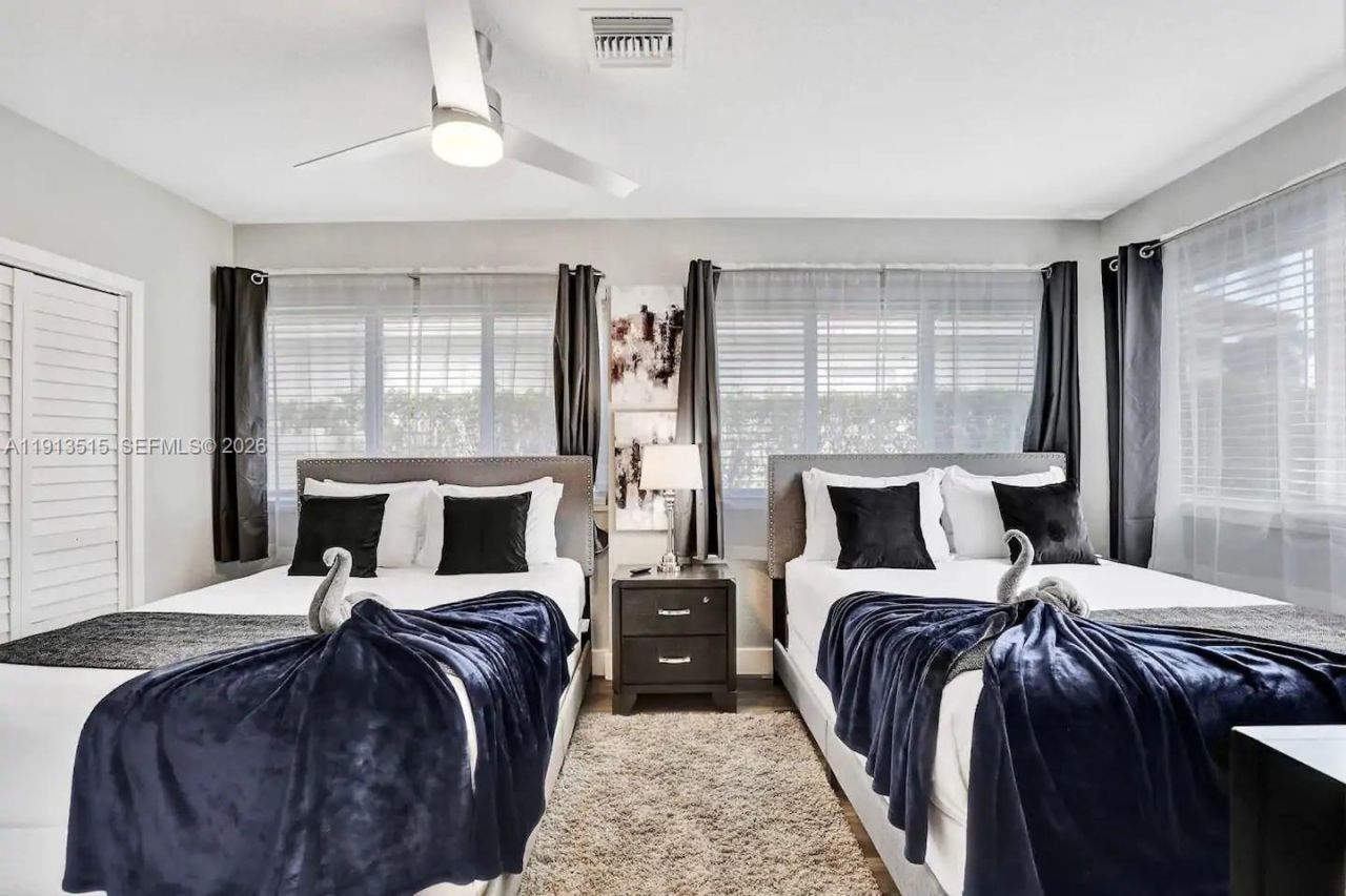 1241 Hollywood Blvd, Hollywood, FL 33019 Photo