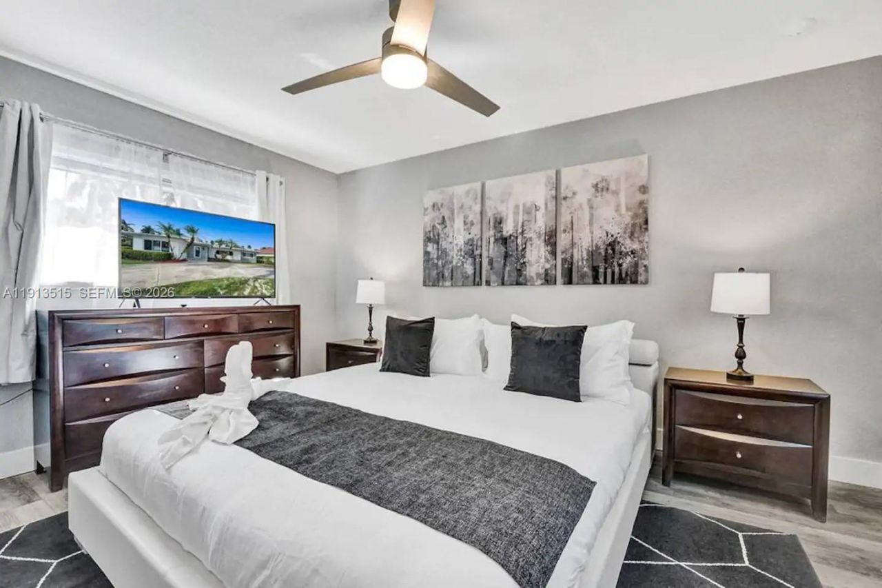 1241 Hollywood Blvd, Hollywood, FL 33019 Photo
