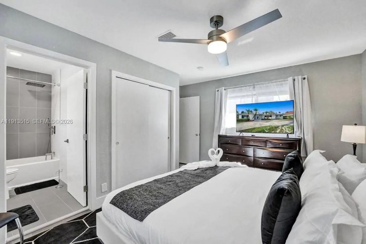 1241 Hollywood Blvd, Hollywood, FL 33019 Photo