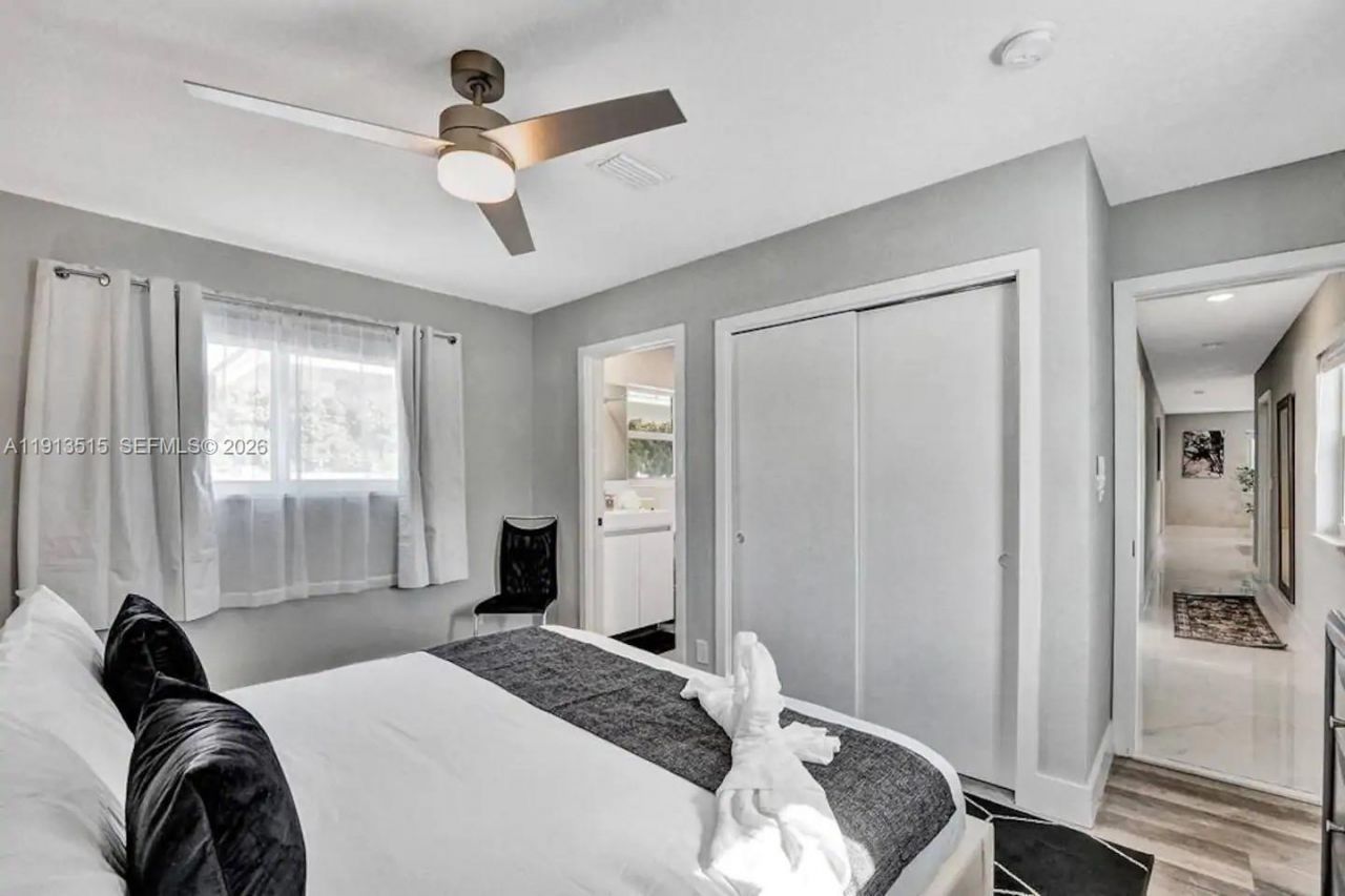 1241 Hollywood Blvd, Hollywood, FL 33019 Photo