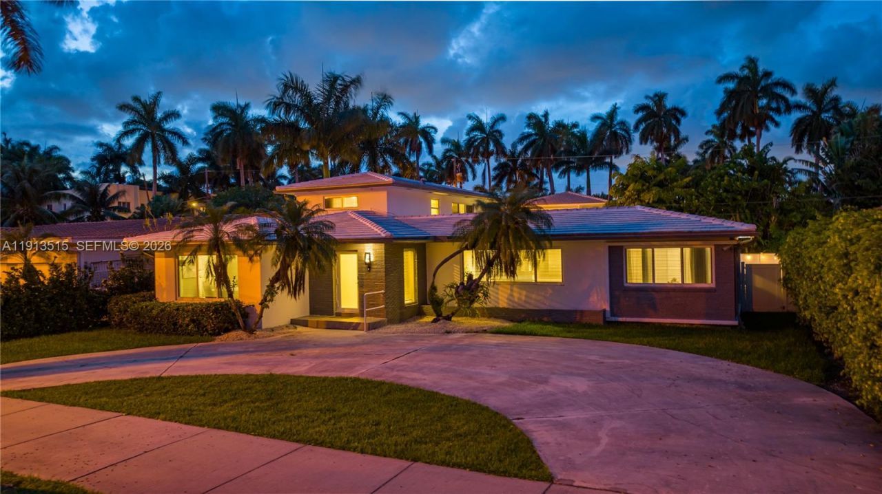 1241 Hollywood Blvd, Hollywood, FL 33019 Photo