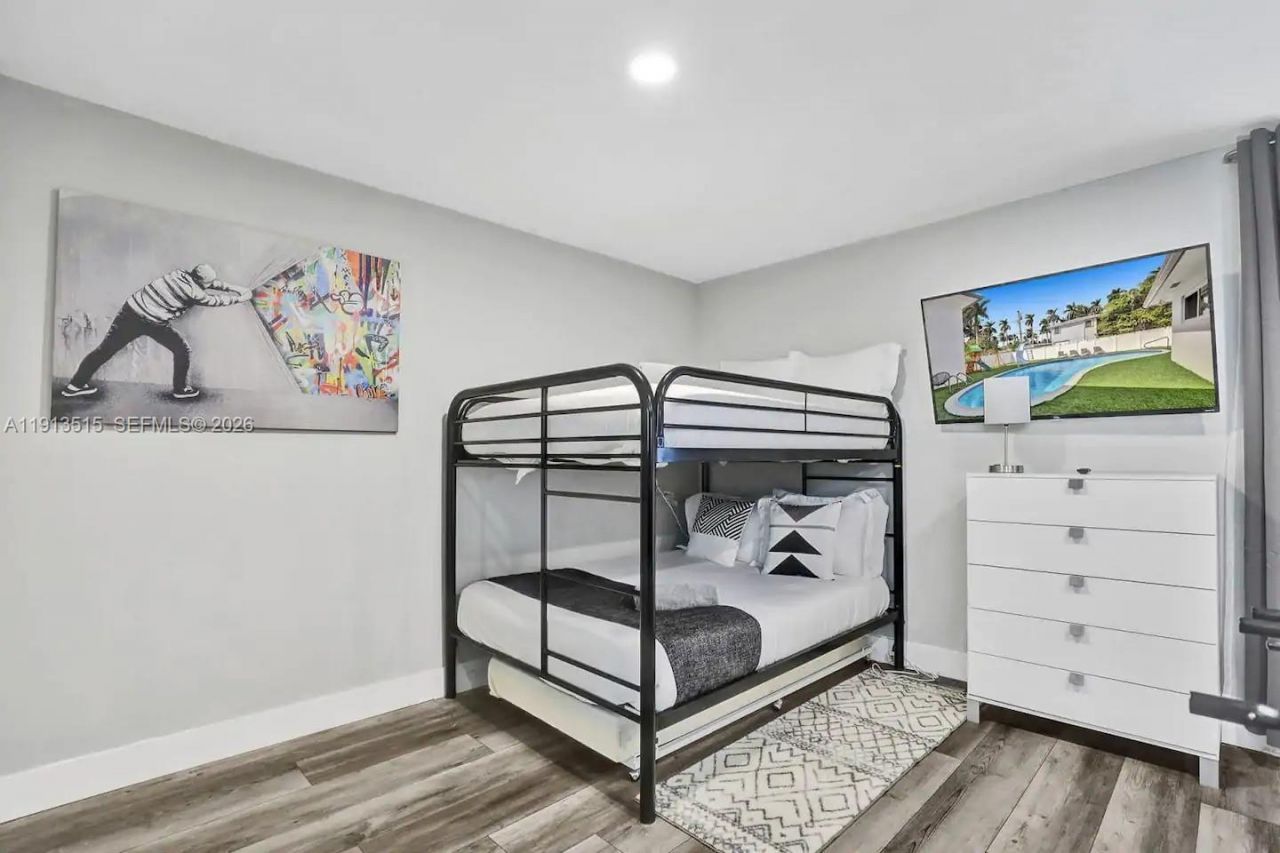1241 Hollywood Blvd, Hollywood, FL 33019 Photo