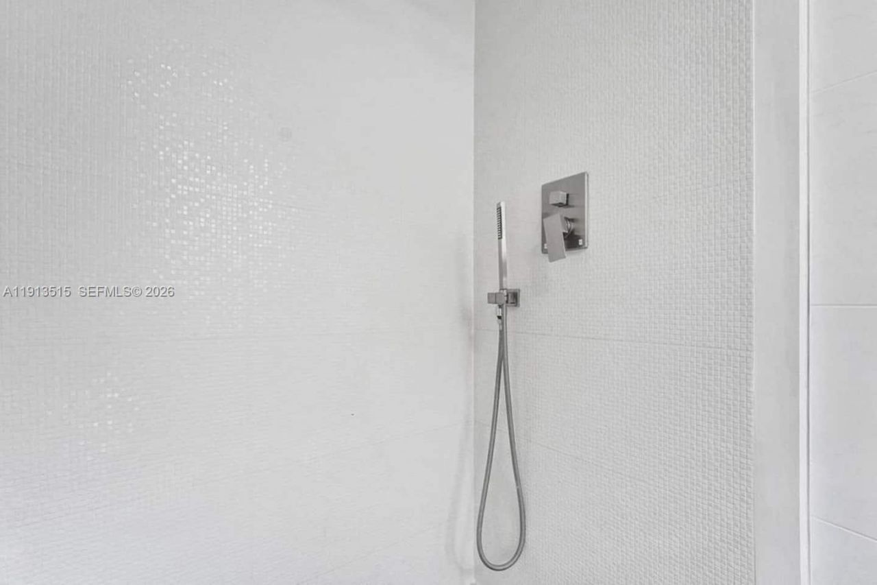 1241 Hollywood Blvd, Hollywood, FL 33019 Photo