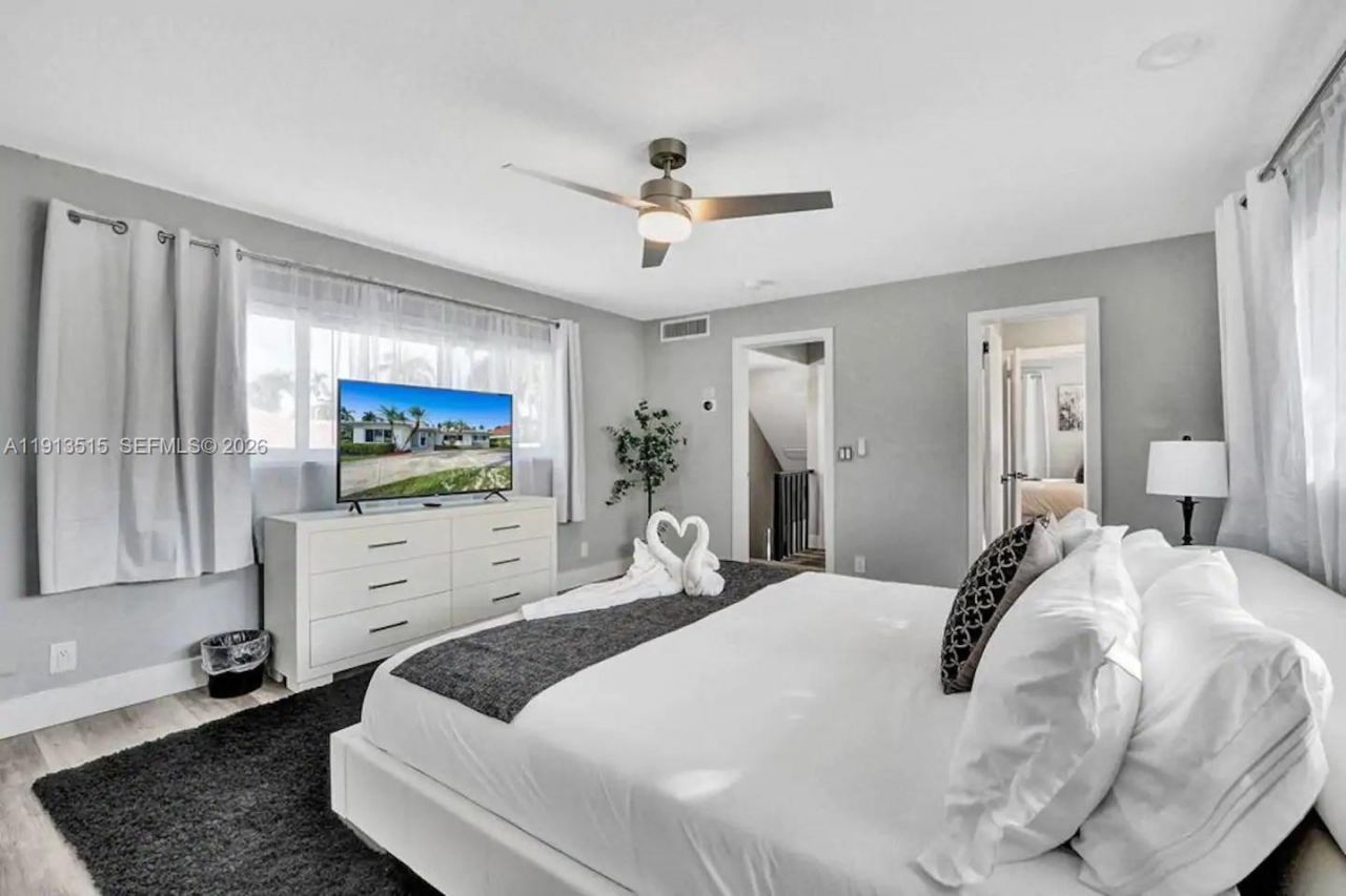 1241 Hollywood Blvd, Hollywood, FL 33019 Photo