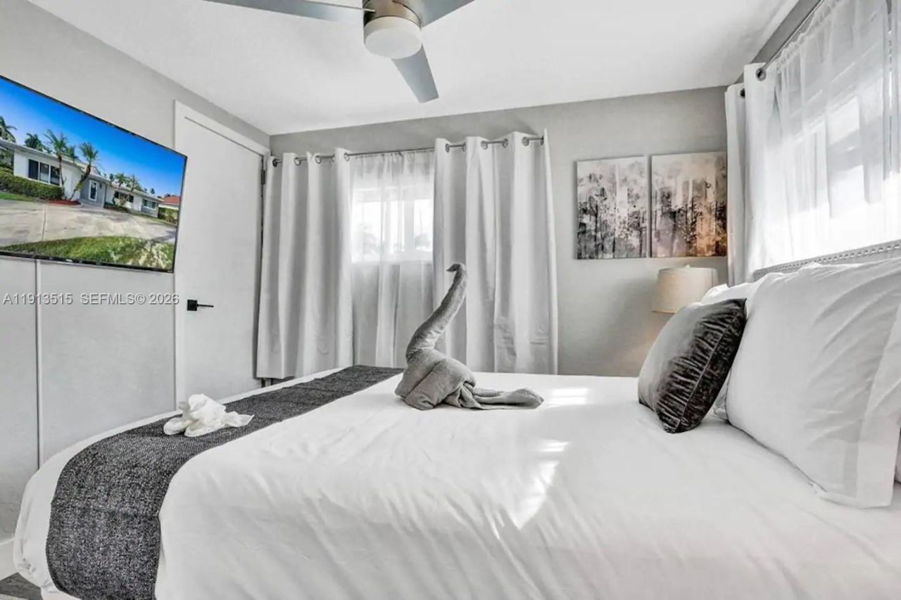 1241 Hollywood Blvd, Hollywood, FL 33019 Photo