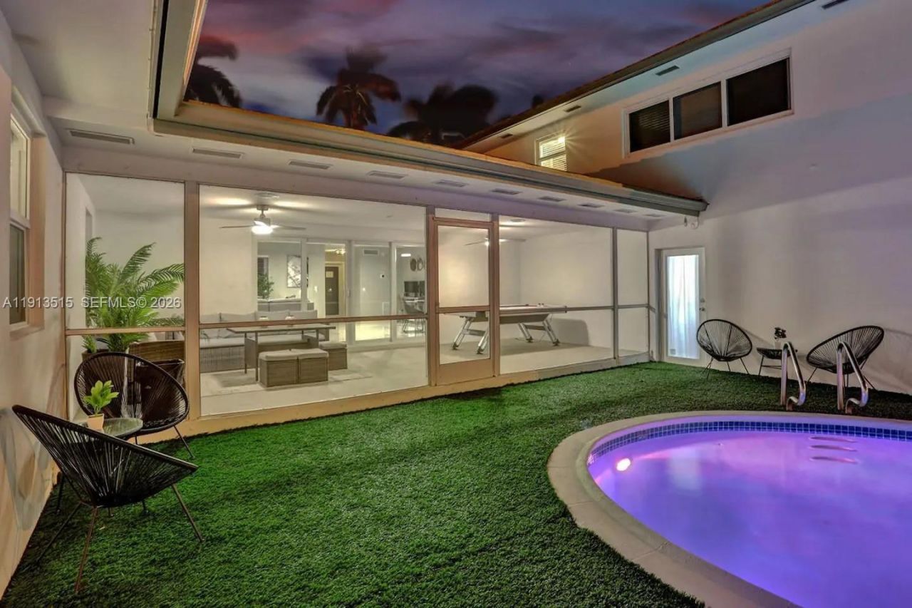 1241 Hollywood Blvd, Hollywood, FL 33019 Photo
