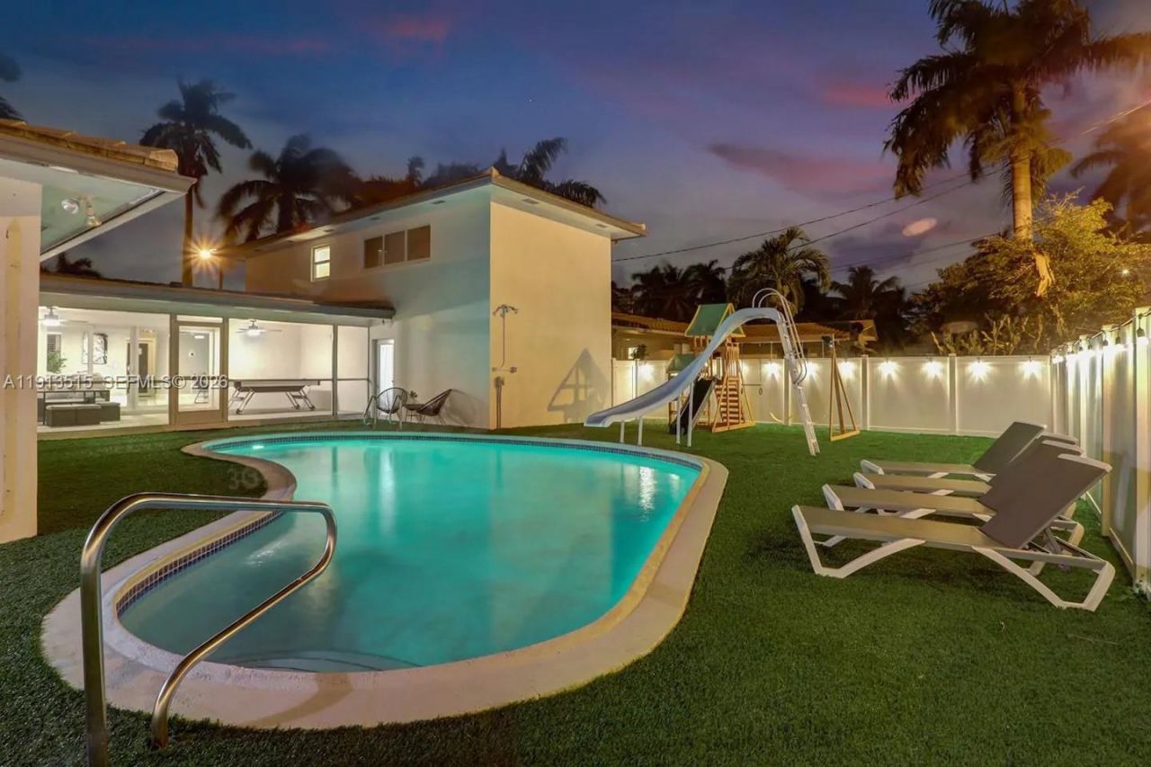 1241 Hollywood Blvd, Hollywood, FL 33019 Photo
