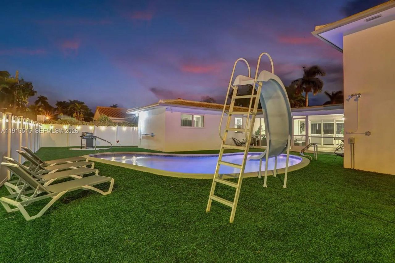 1241 Hollywood Blvd, Hollywood, FL 33019 Photo