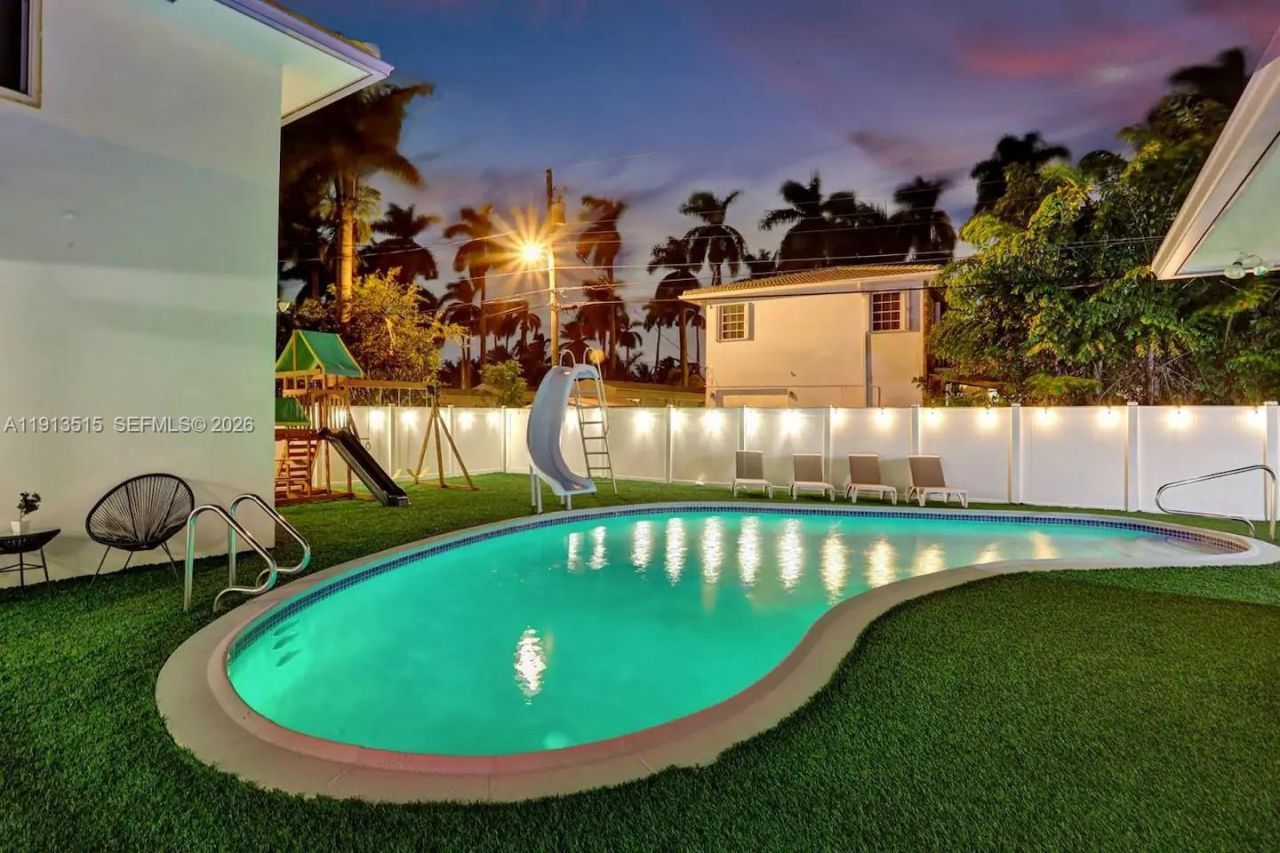 1241 Hollywood Blvd, Hollywood, FL 33019 Photo