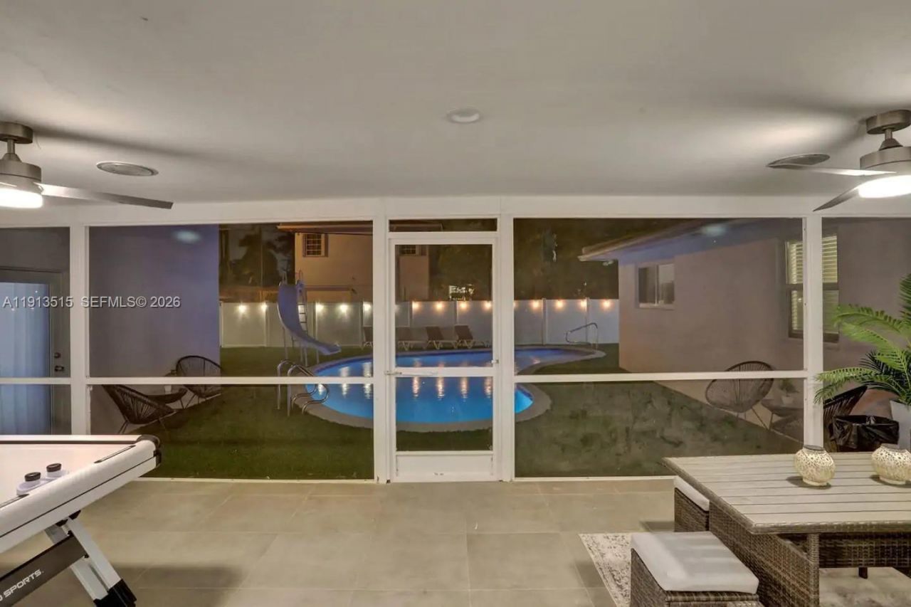1241 Hollywood Blvd, Hollywood, FL 33019 Photo