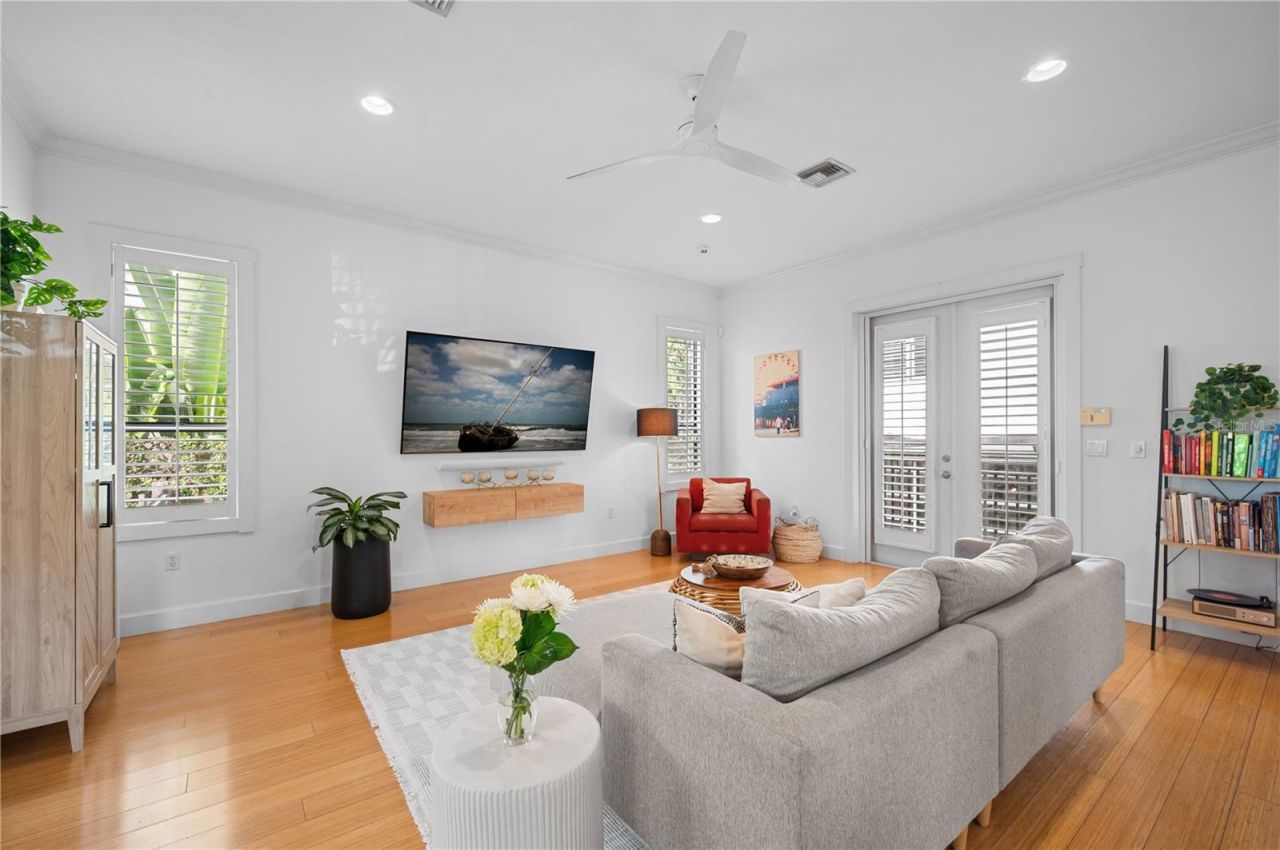 1723 Oak Street, Sarasota, FL 34236 Photo