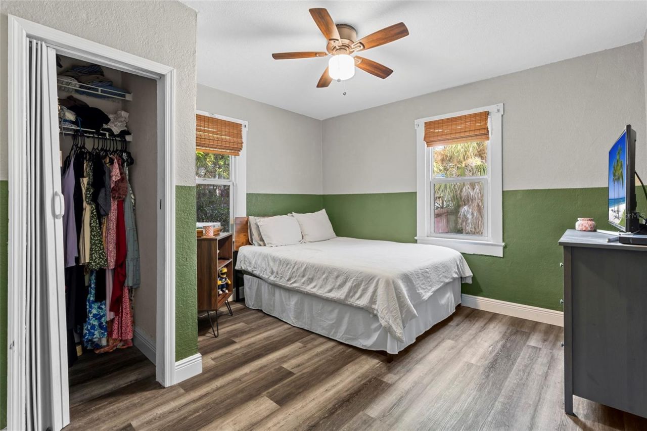 2340 10th Street S, Saint Petersburg, FL 33705 Photo