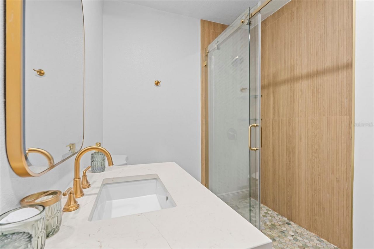 2340 10th Street S, Saint Petersburg, FL 33705 Photo