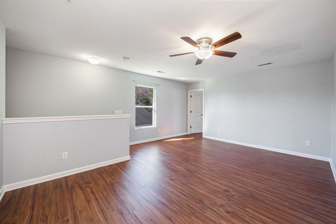 4810 Hawkins Drive Photo 18