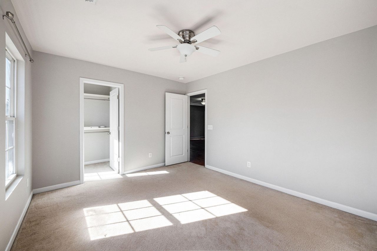 4810 Hawkins Drive Photo 21